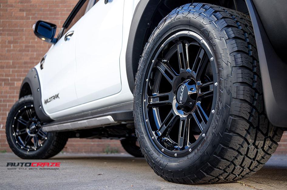 FORD RANGER HE900 GLOSS BLACK